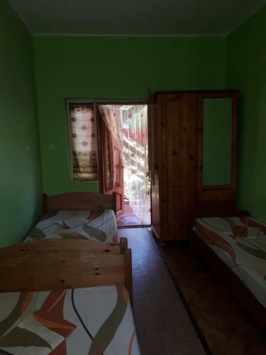 Hostal Dejavu Guest House