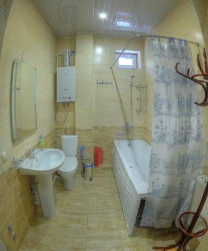 Hostal Hotel Gornaya Saniba