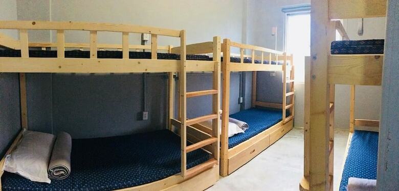 Hotel Back To Real Hostel