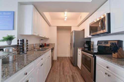 Hotel 1, 2 And 3 Bedroom Ocean Condos With Balcony