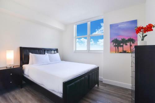 Hotel 1, 2 And 3 Bedroom Ocean Condos With Balcony