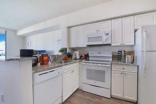 Hotel 1, 2 And 3 Bedroom Ocean Condos With Balcony