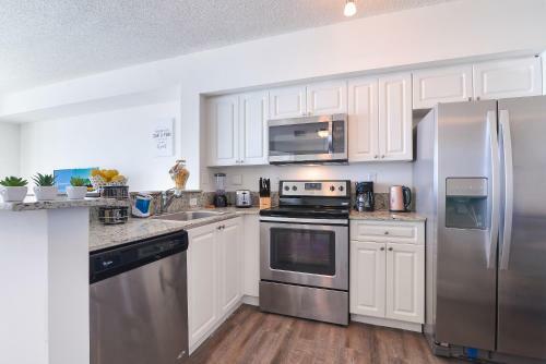 Hotel 1, 2 And 3 Bedroom Ocean Condos With Balcony