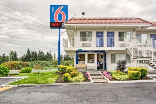 Hotel Motel 6 Everett South