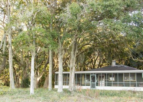 Coastal Cravings On St. Helena Island