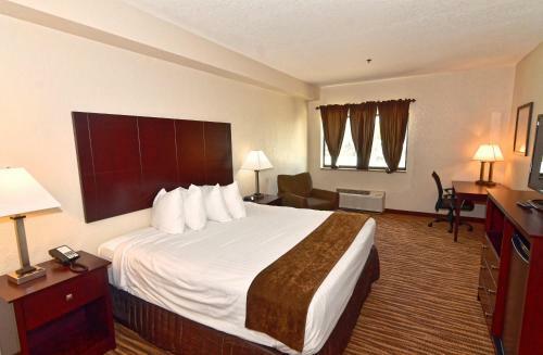 Hotel Cobblestone Inn & Suites - Clarion