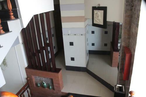Hostal H&t Hotel