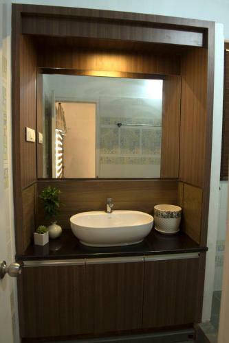 Gloria Homestay ,thrissur