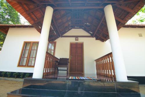 Hotel Yantra Ayurvedic Beach Resort