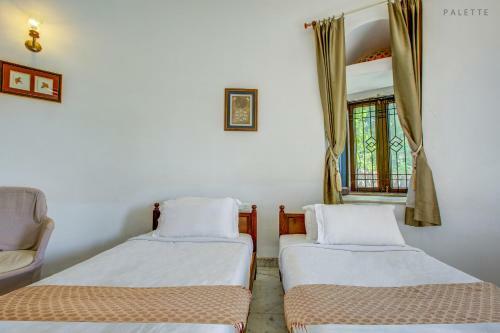 Hotel Talabgaon Castle Heritage Resort