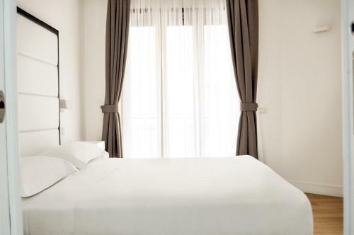 Apartamento LHP Suite Napoli Chiaia