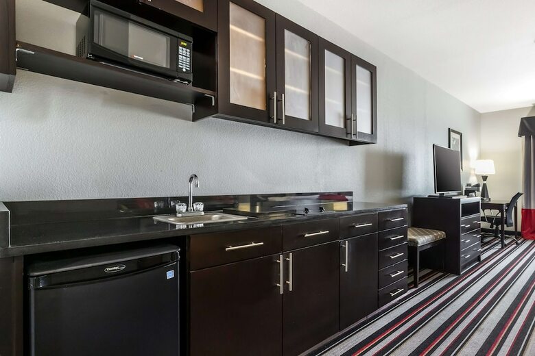 Best Western Plus Coweta's 1st Hotel
