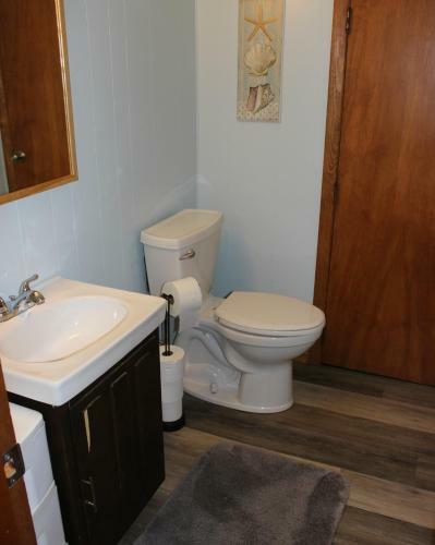 Houghton Lake Hideaway Cottage