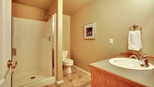Belknap 5 Five-bedroom Home