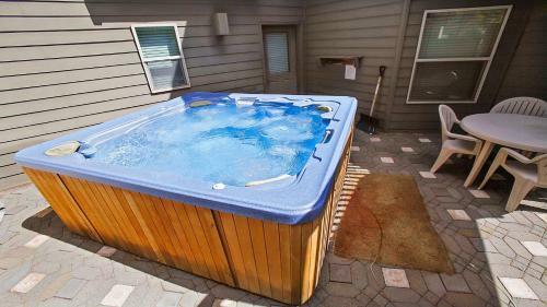 Belknap 5 Five-bedroom Home