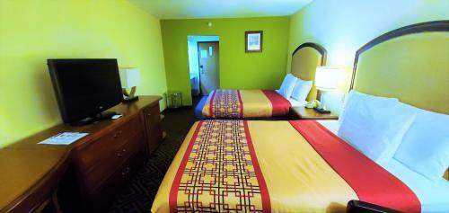 Motel Travel Inn And Suites