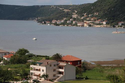 Apartment Supetarska Draga 2