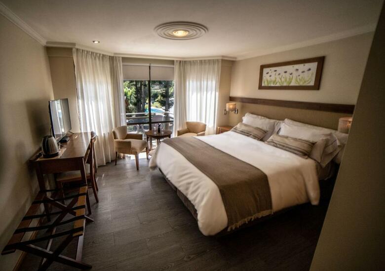 Hotel La Comarca Suites De Monta�a & Spa