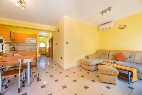 Apartments Nada
