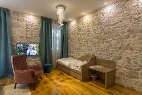 Apartamentos Tifani Luxury Rooms 2