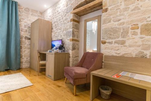 Apartamentos Tifani Luxury Rooms 2