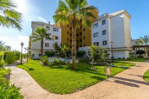Punta Prima Apartment Sleeps 4 Pool Wifi