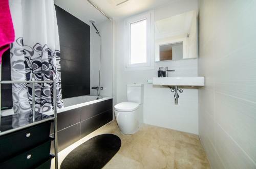 Punta Prima Apartment Sleeps 5 Pool Air Con Wifi