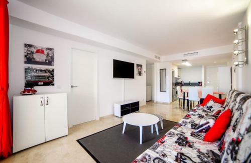 Punta Prima Apartment Sleeps 5 Pool Air Con Wifi