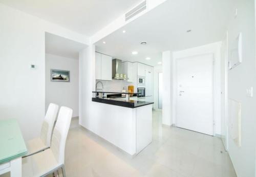 Punta Prima Apartment Sleeps 4 Pool Air Con Wifi