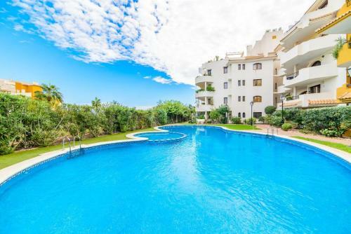 Punta Prima Apartment Sleeps 4 Pool Wifi