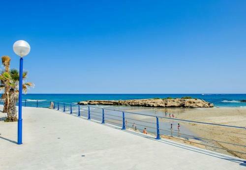 Punta Prima Apartment Sleeps 4 Pool Air Con Wifi