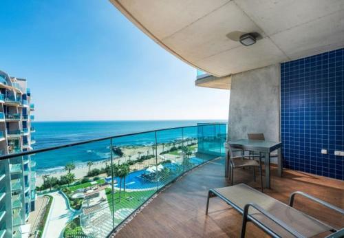 Punta Prima Apartment Sleeps 4 Pool Air Con Wifi