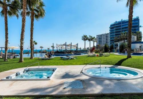 Punta Prima Apartment Sleeps 4 Pool Air Con Wifi