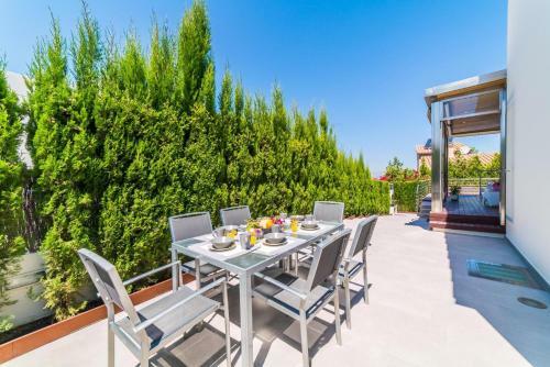 Es Mal Pas Villa Sleeps 8 Pool Air Con Wifi