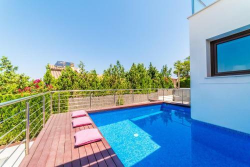 Es Mal Pas Villa Sleeps 8 Pool Air Con Wifi