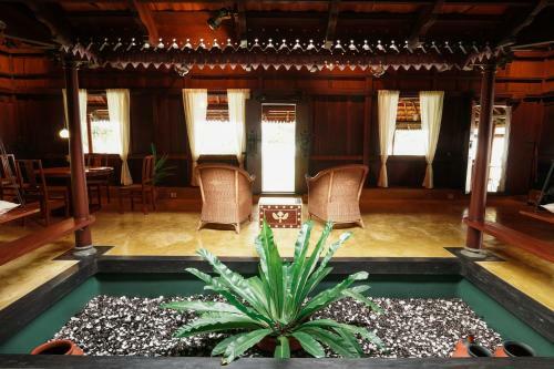 Hotel Vismaya Lake Heritage