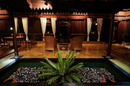 Hotel Vismaya Lake Heritage