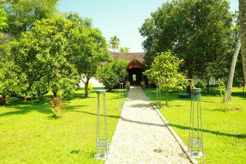 Hotel Vismaya Lake Heritage
