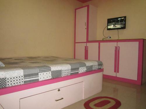 Lodge Ushasree Residency