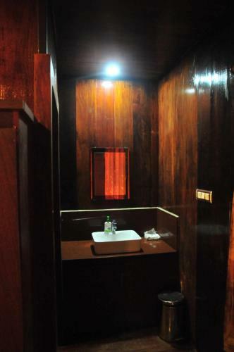 Villa Honeyrock Resorts