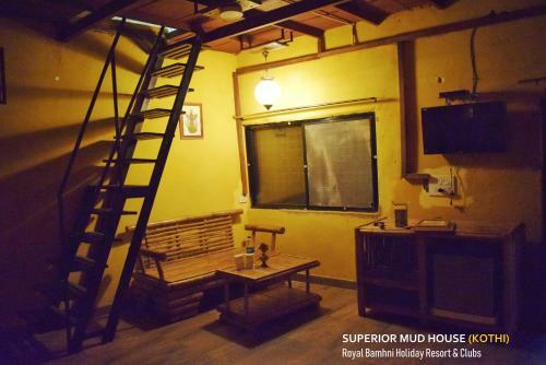 Hotel Royal Bamhni Holiday Resort