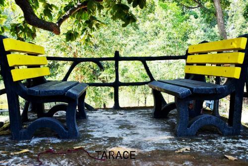 Hotel Royal Bamhni Holiday Resort