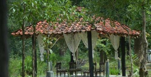 Hotel Royal Bamhni Holiday Resort