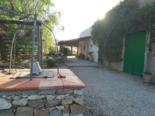 San Todaro Countryhouse Swimming Pool