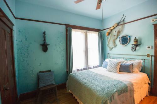Bed & Breakfast Oakland Manor House Inn