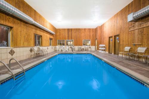 Hotel Days Inn By Wyndham Evansdale Waterloo