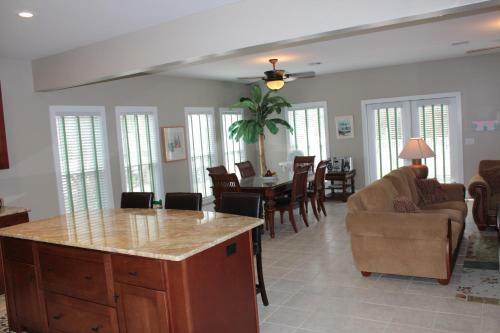 Dreamscape - Seagrove Beach Home