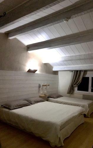 Hostal Auberge D'uzes