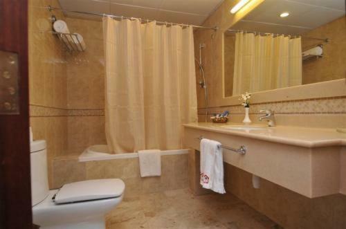 Majan Continental Hotel