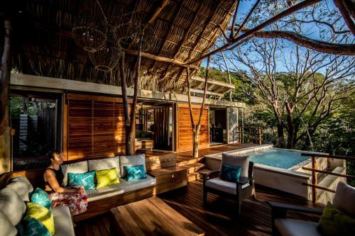 Hacienda & Ecolodge Morgan's Rock